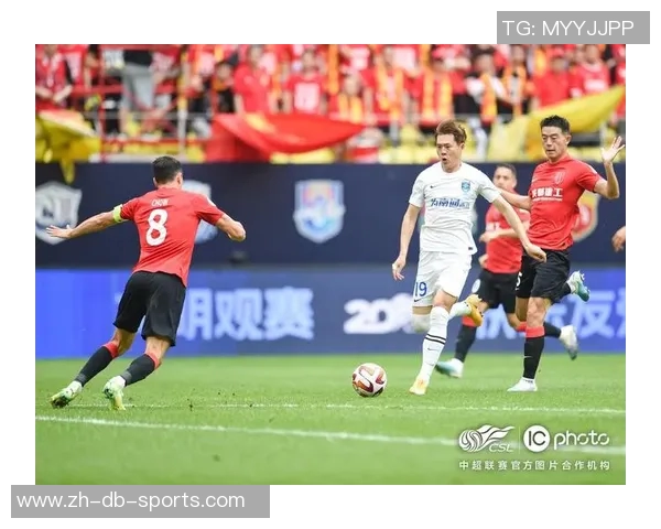 南通支云足球队奋勇拼搏努力争取新赛季佳绩与荣耀